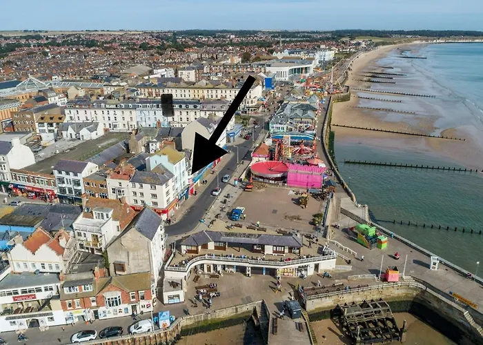 Harbour View Holiday Let - Entire 3 Bedroom Maisonette With Spectacular Harbour And Sea Front Views Sleeps 5