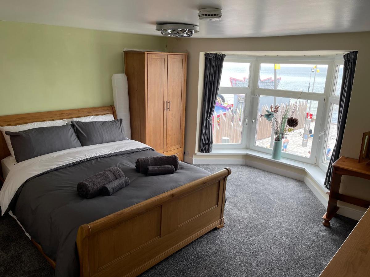 Harbour View Let - Entire 3 Bedroom Maisonette With Spectacular Harbour And Sea Front Views Sleeps 5 * Bridlington