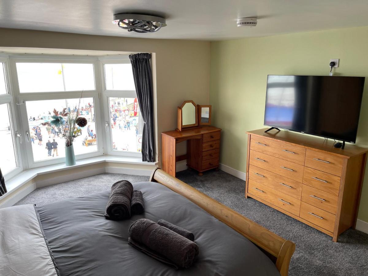 Harbour View Let - Entire 3 Bedroom Maisonette With Spectacular Harbour And Sea Front Views Sleeps 5 * Bridlington