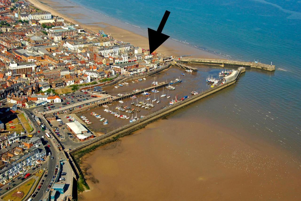 Harbour View Let - Entire 3 Bedroom Maisonette With Spectacular Harbour And Sea Front Views Sleeps 5 Bridlington
